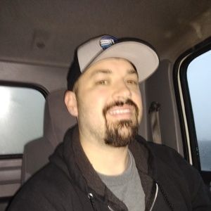 Meet your Posher, Dustin